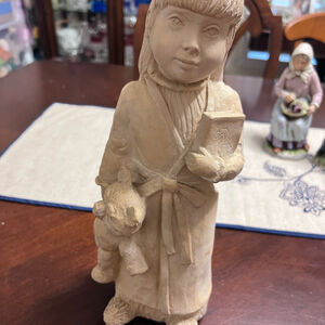 Austin Productions “Bright Eyes” sculpture